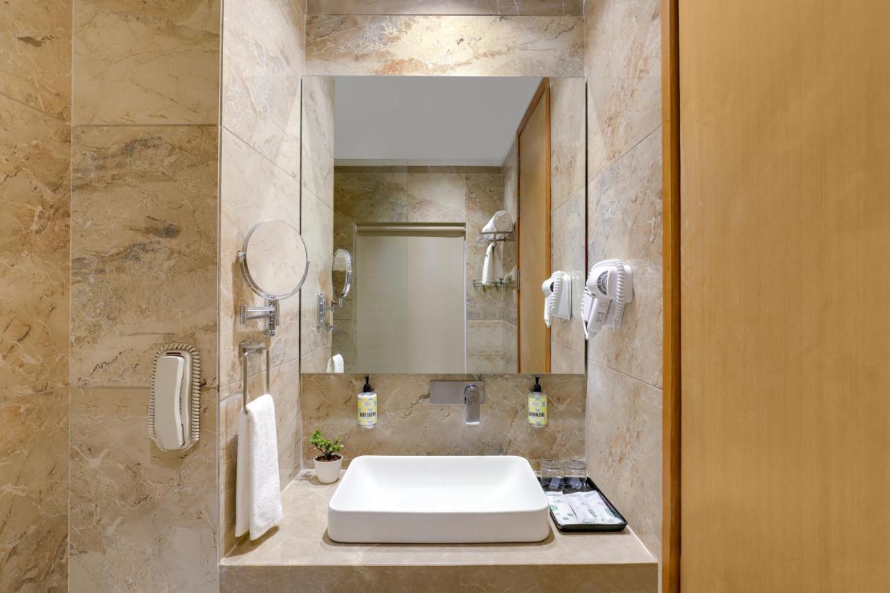 Lemon Tree Hotel Agra Shikohabad Екстер'єр фото