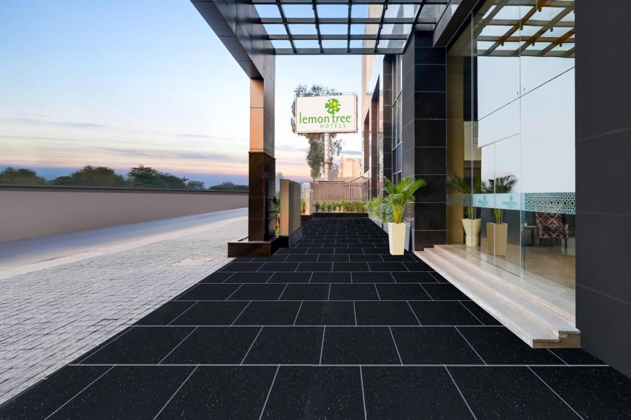 Lemon Tree Hotel Agra Shikohabad Екстер'єр фото