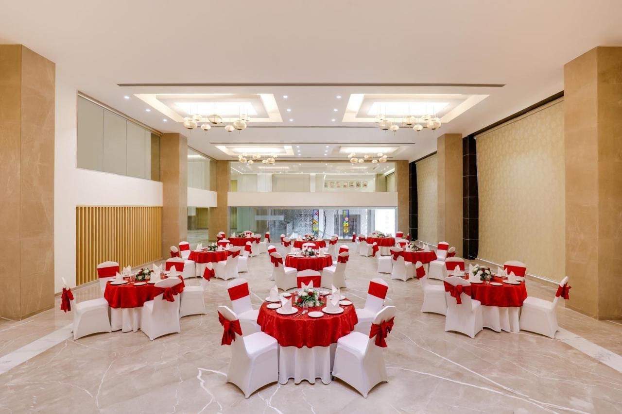 Lemon Tree Hotel Agra Shikohabad Екстер'єр фото
